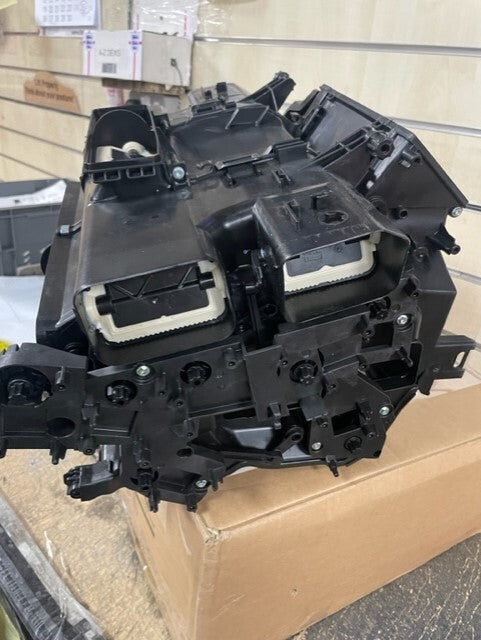 LHD AUDI A4 A5 A6 A7 Q5 Q7 Q8 AIR DISTRIBUTION HOUSING 4M0820356A  GENUINE