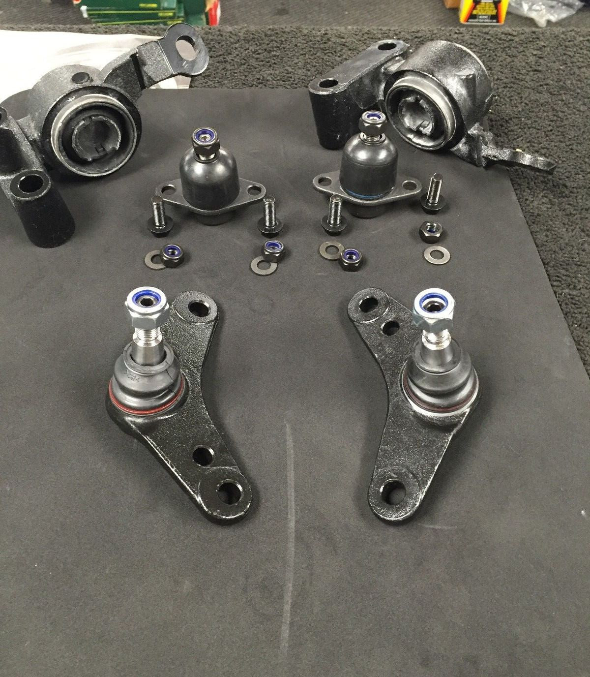 FOR MINI ONE COOPER S CONVERTIBLE LOWER WISHBONE ARM BUSHS & BALL JOINT KIT 