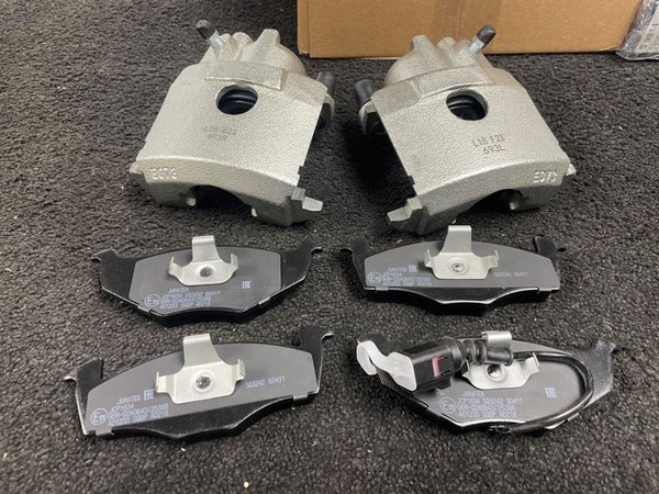 FOR FABIA LEVEL 1 HTP (MK2 (Typ 5J))   FRONT BRAKE PADS AND CALIPERS
