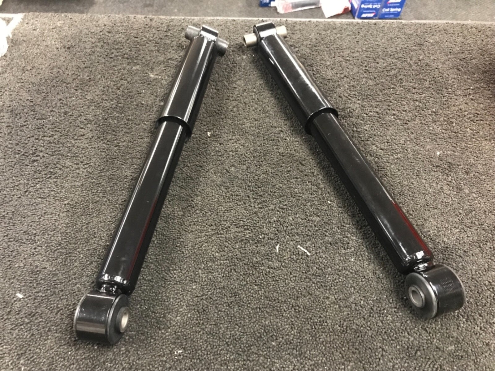 FORD FOCUS MK2 ESTATE C-MAX 1.4 1.6 1.8 TDCi REAR SHOCK ABSORBER PAIR LEFT RIGHT