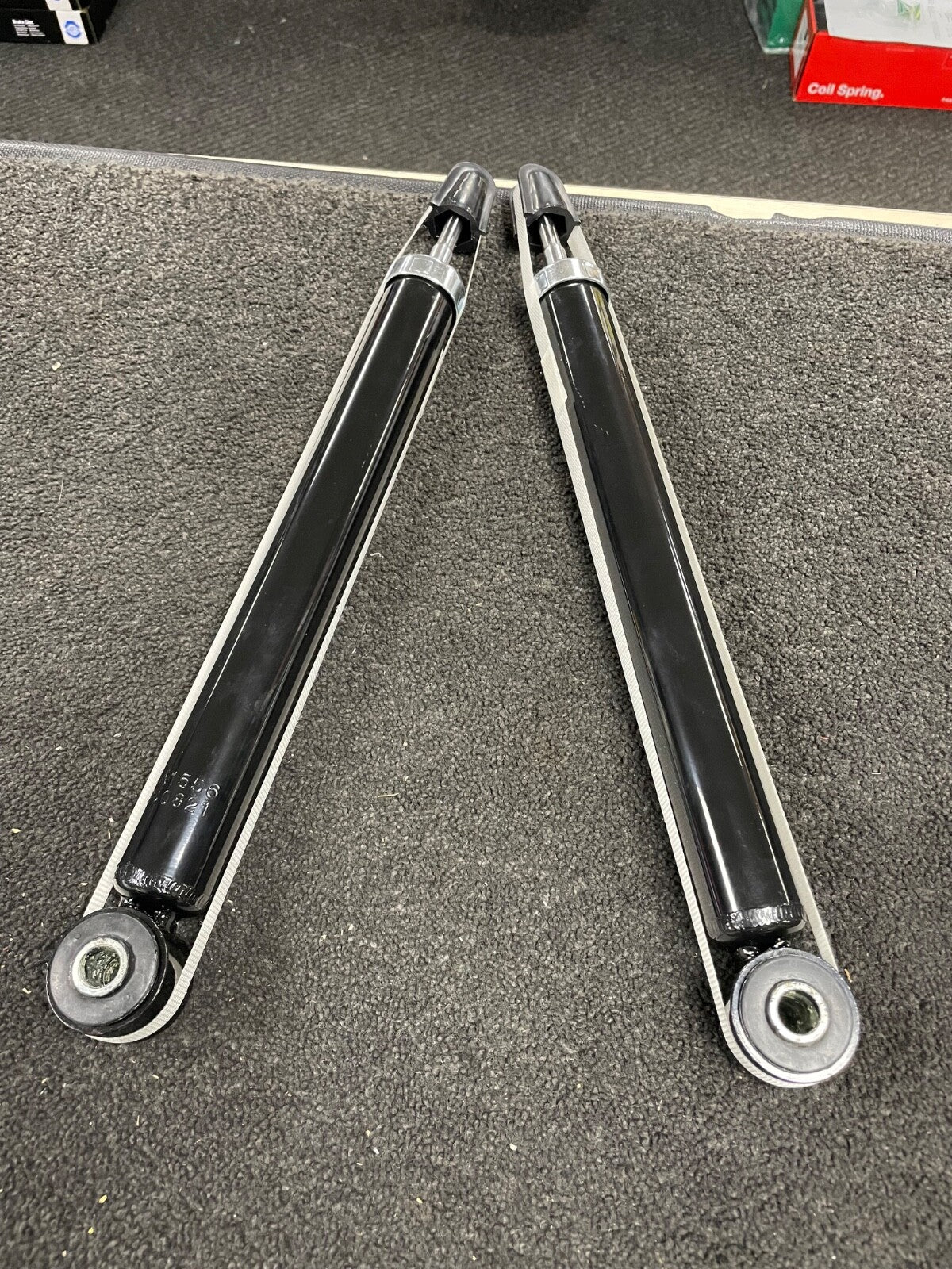 FIT FOR ROVER 75 REAR SHOCK ABSORBER   LEFT AND RIGHT SIDE