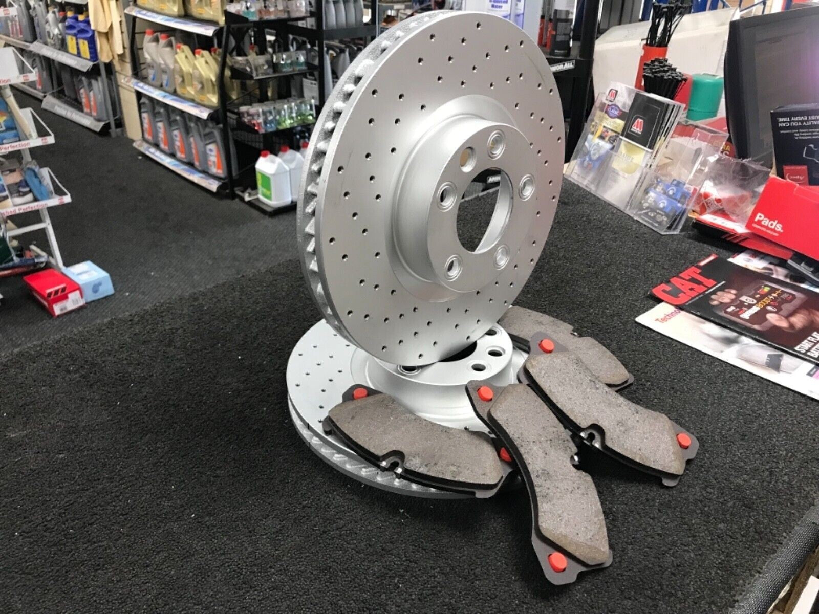 PERFORMANCE CROSS DRILLED FRONT BRAKE DISC TOUAREG CAYENNE 368MM DIAMETER