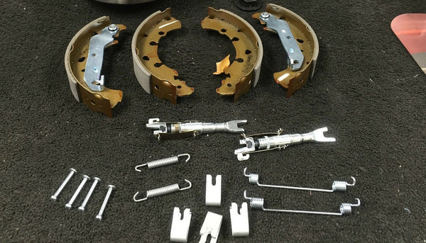 FOR FORD FIESTA 1.4 ZETEC TDCi REAR BRAKE SHOES WITH  ADJUSTER FITTING KIT