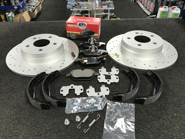 FOR MERCEDES VITO V220 V250 114 116 119 BlueTec W447 REAR BRAKE DISC PAD DRILLED