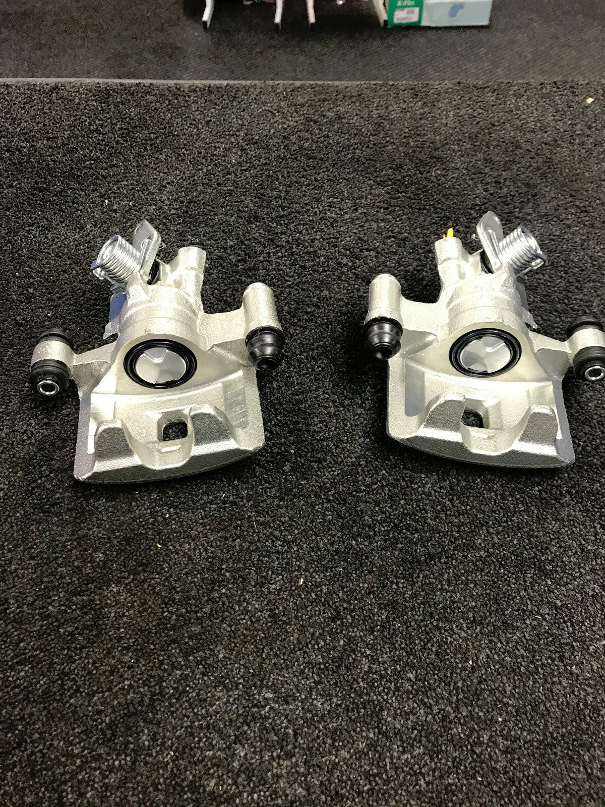 2 REAR BRAKE CALIPER BOTH LH RH FOR TOYOTA MR2 1.8VVTI ZZW30 1999-2007