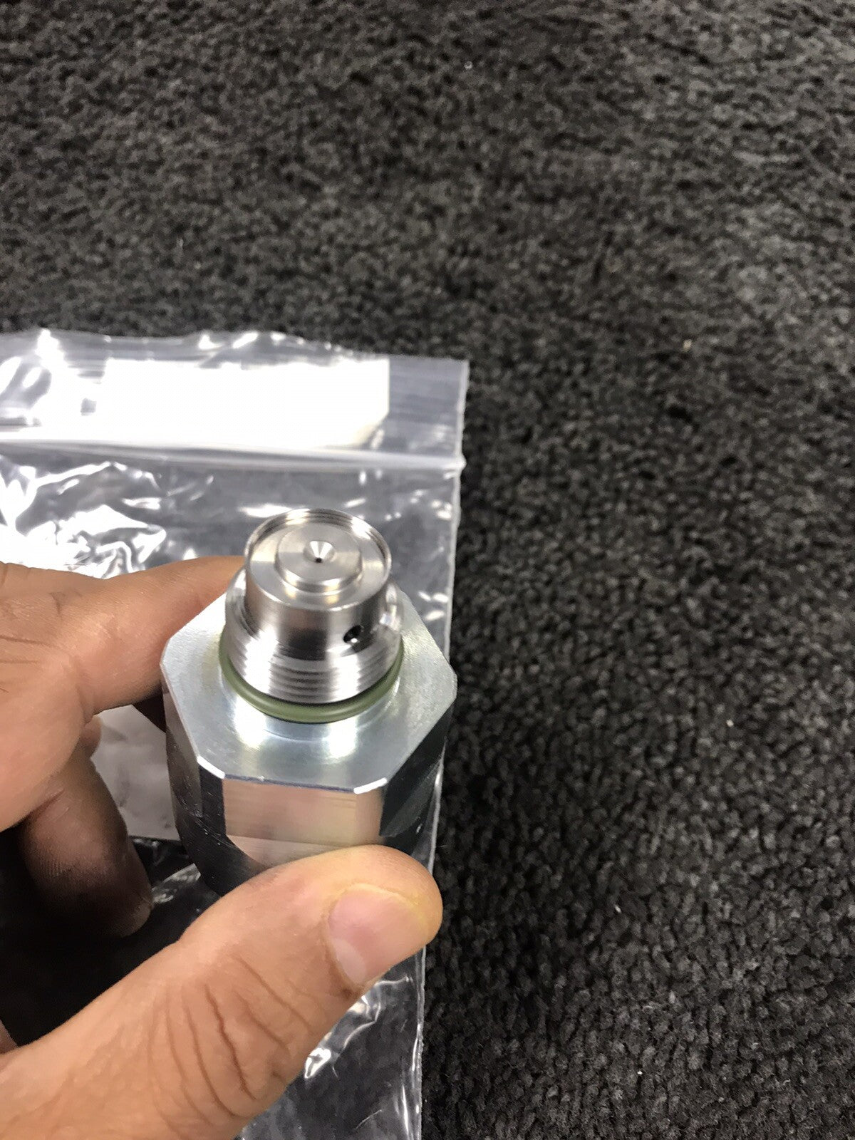 FUEL PRESSURE REGULATOR VALVE CITROEN C2 C3 C4 C5 1007 193341 X39800300005Z