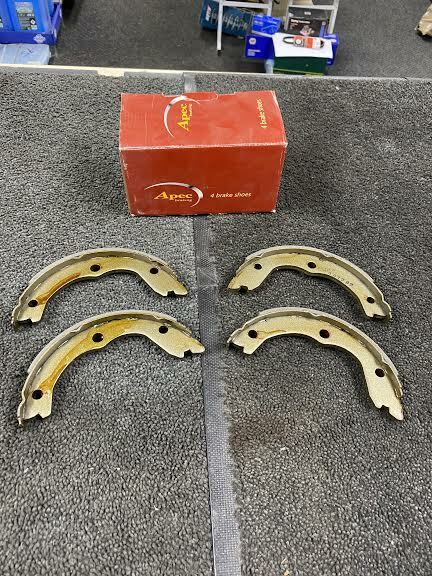For NISSAN INTERSTAR 1.9 dCi X70 APEC REAR BRAKE SHOES SET OF 4