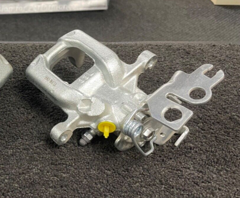 Genuine OEM VW Caddy Mk3 Brake Caliper Rear Right driver  Side 2010-2015
