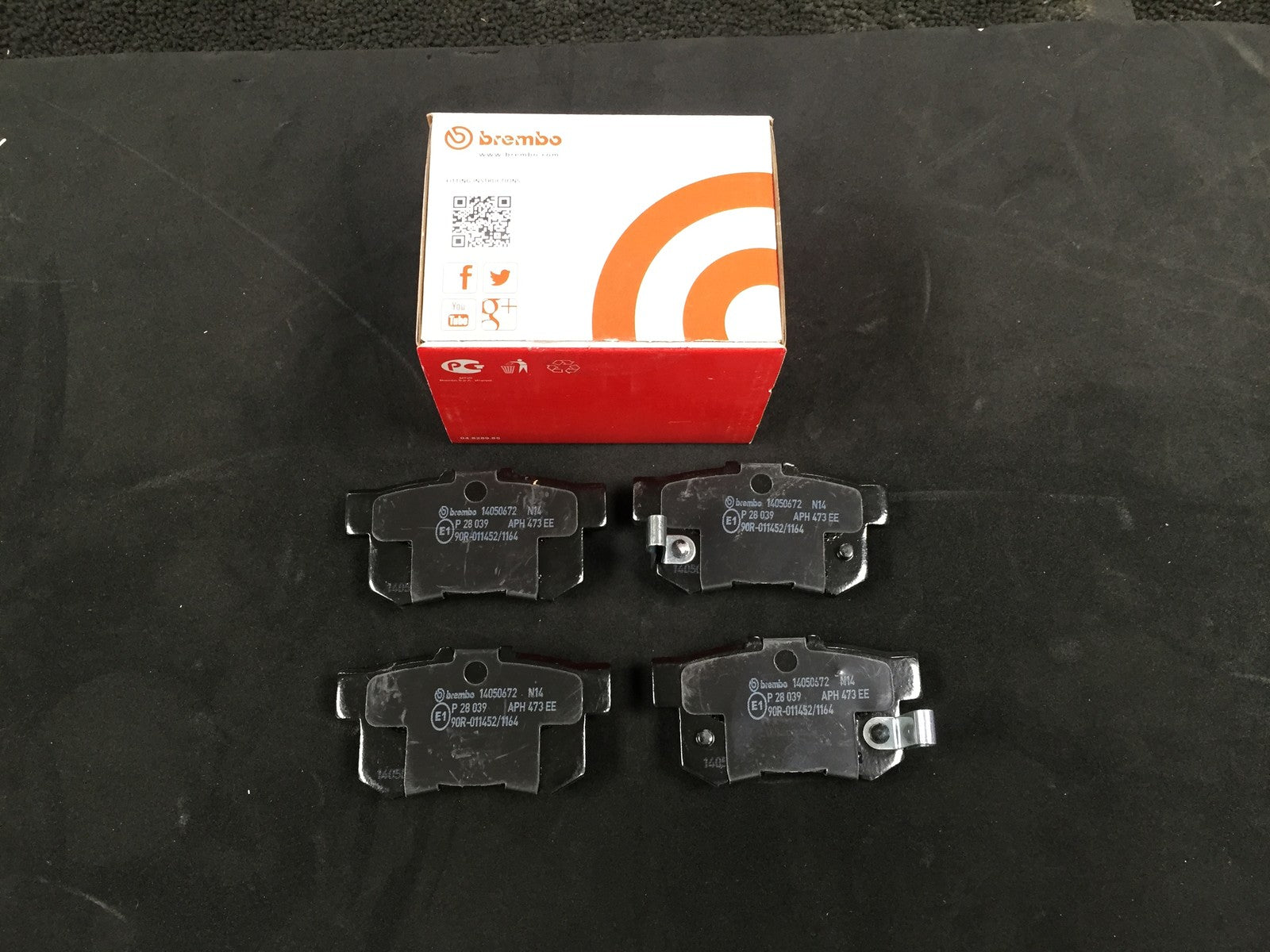 FOR  CIVIC 2.0 TYPE R EP3 SPORT DRILLED DISCS DISC & BREMBO BRAKE PAD PADS F+R