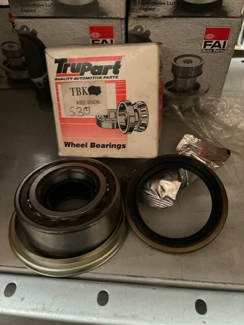 FOR MAZDA 626 FWD GC GD  GS GA 4WD FRONT WHEEL BEARING KIT NEW TBK530