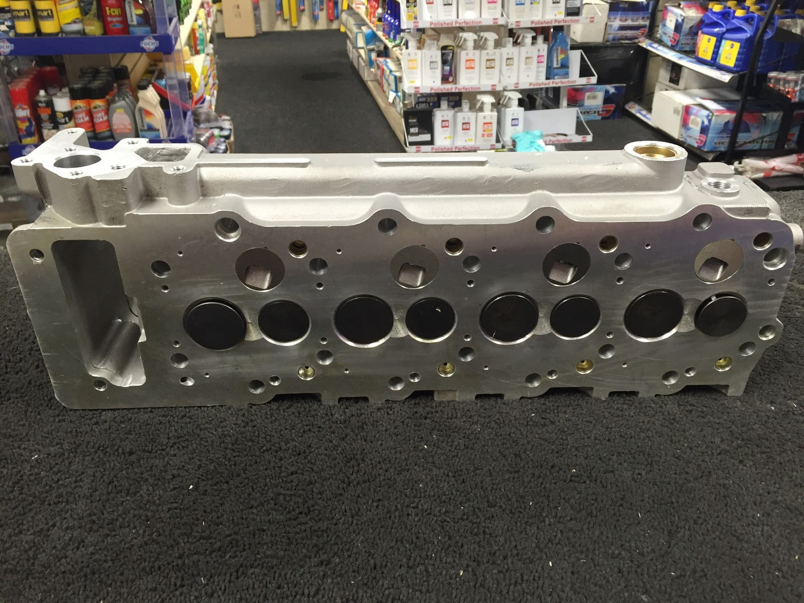 FOR MITSUBISHI SHOGUN PAJERO EXCEED 2.8TD 4M40  HEAD CYLINDER HEAD NEW ASSEMBLED