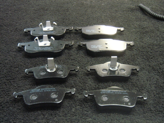 VOLVO S60 S80 V70 DISC BRAKE PADS FRONT REAR 