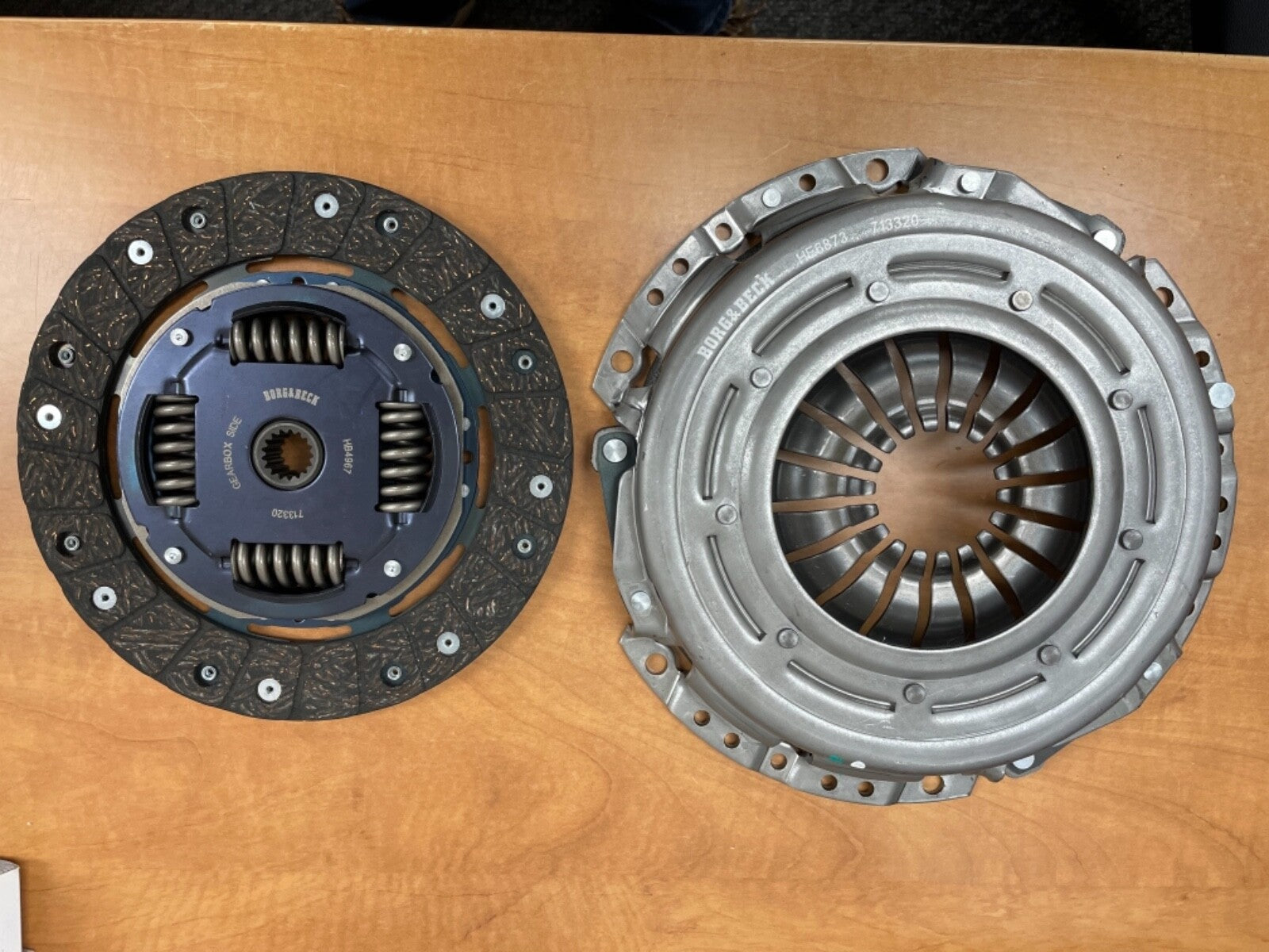 CLUTCH KIT Ford 1.0 Ecoboost 5 Speed B-MAX Ecoboost ,Fiesta, Focus , Courier  
