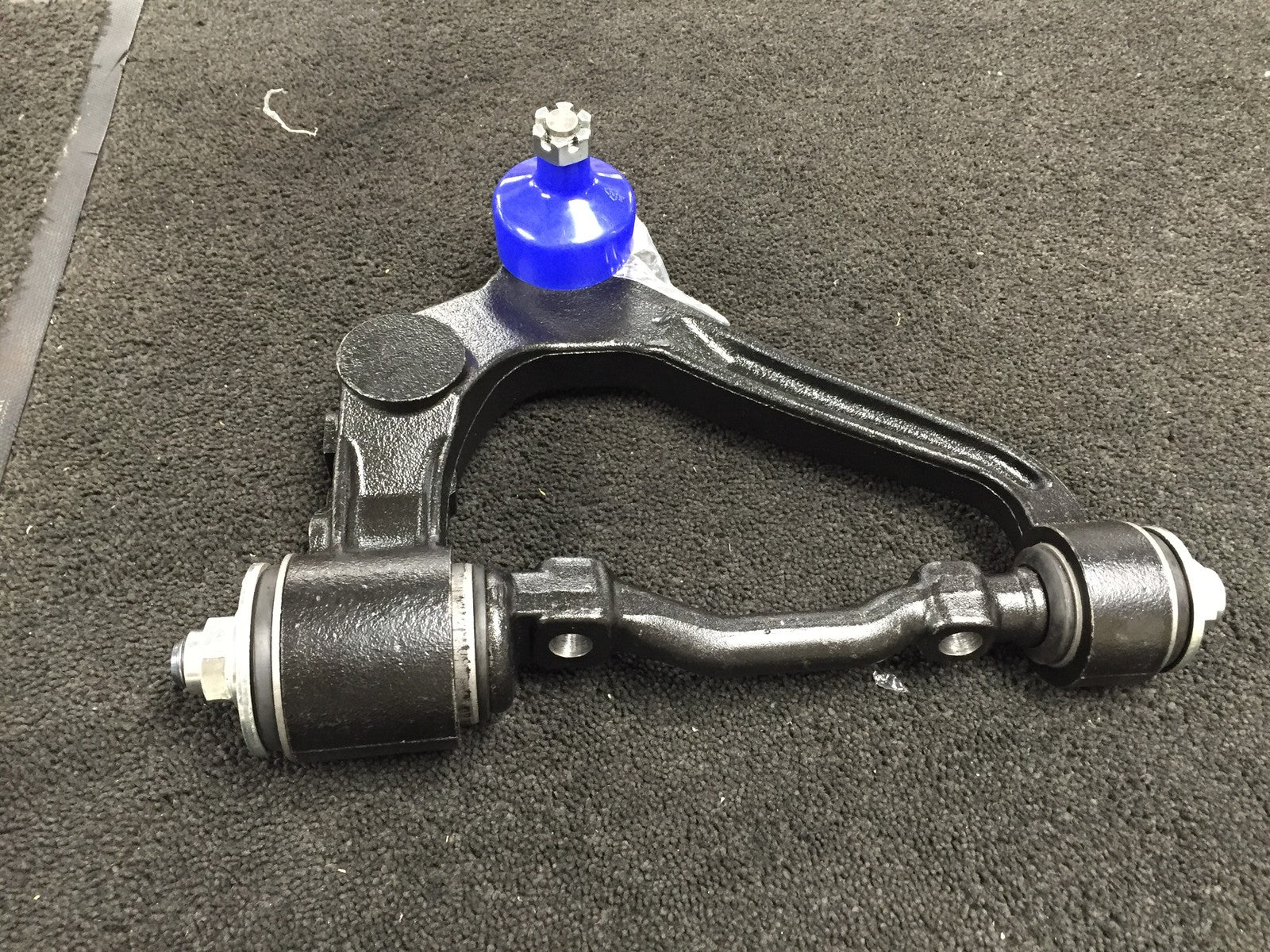 FOR TOYOTA GRANVIA REGIUS GRAND HIACE FRONT UPPER CONTROL  ARM BALL  JOINT LH