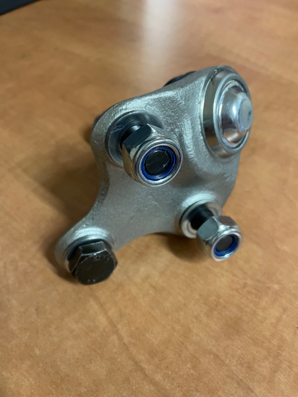 FOR TOYOTA AURIS AVENSIS FRONT LOWER BALL JOINT