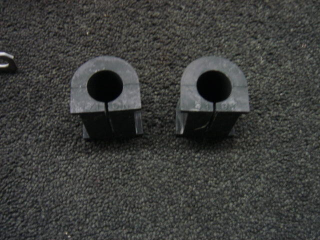 FOR MAZDA BONGO FRIENDEE IMPORT FORD FREDA ANTI ROLL BAR BUSH KIT FRONT  