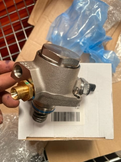 FUEL PUMP FOR AUDI TT TRS RS3 8V RSQ3 R8 2.5 5.2 07L127025H GENUINE NEW
