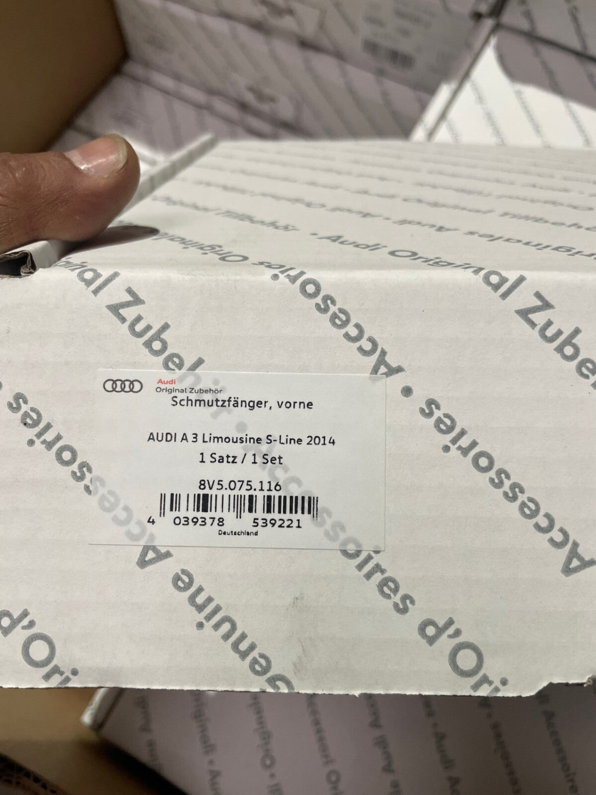 AUDI A3 35tfsi  SLINE GENUINE FRONT MUDFLAPS 8V5075116 NEW