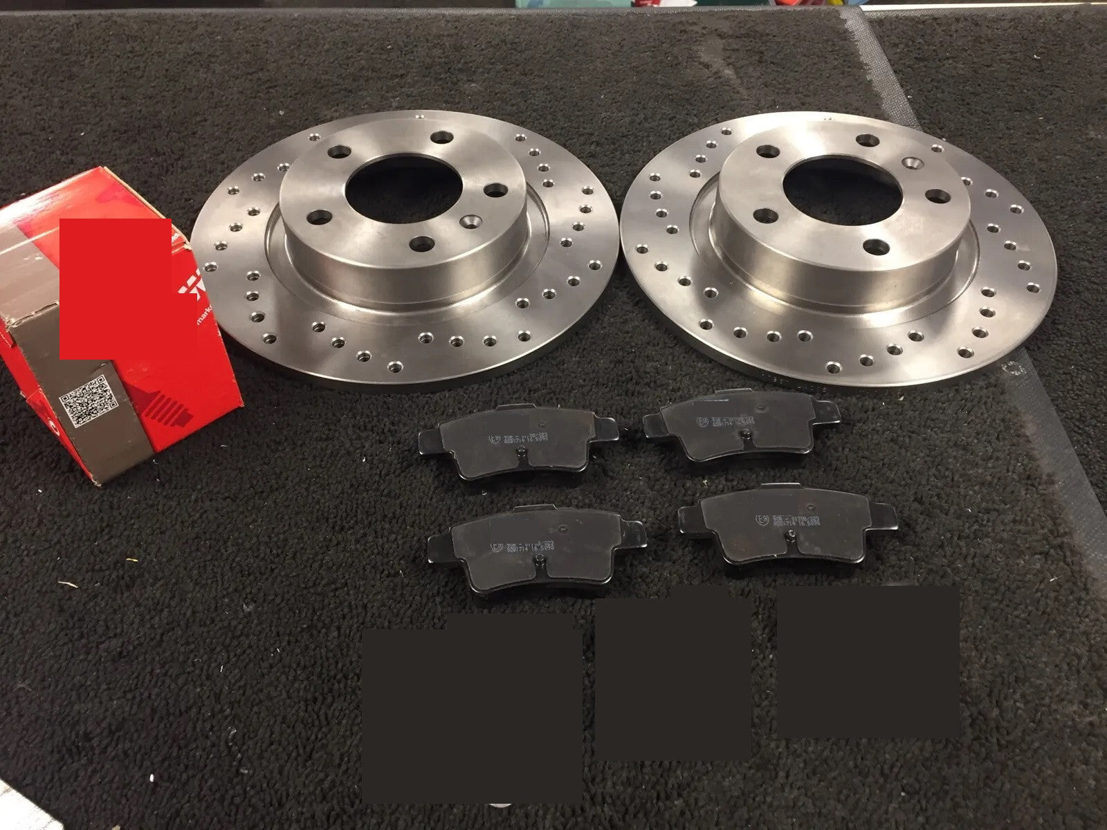 VAUXHALL CORSA D E VXR REAR BRAKE DISC BRAKE PADS CROSS DRILLED PERFORMANCE