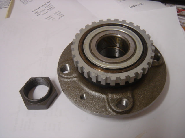 Wheel Bearing Hub Rear for Citroen Berlingo Xsara Picasso Peugeot Partner 374844