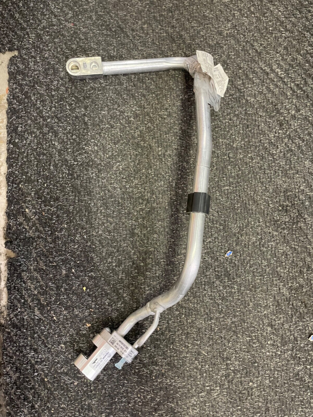 AUDI E-TRON Q8 E-TRON AIR CONDITIONING PIPE WITH INNER HEAT EXCHANGER 4KR816738D