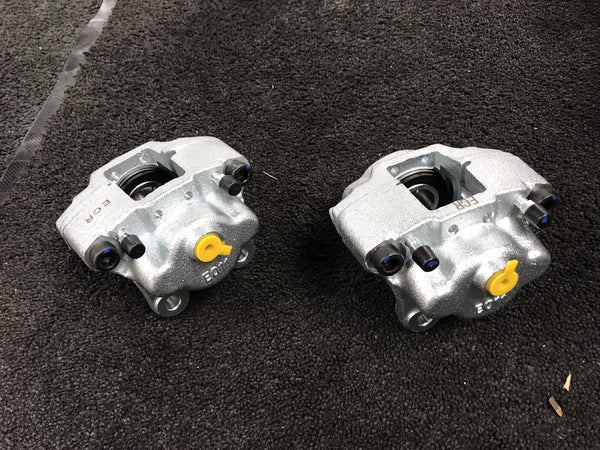 CLASSIC VW BEETLE 1302 1302S 1300 1969-1974 2 FRONT BRAKE CALIPERS LH RH SIDE