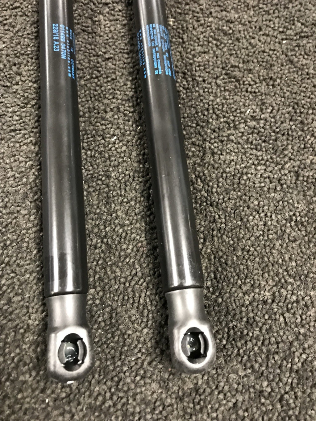 FOR E91 330D 330D XD ESTATE REAR TAILGATE BOOT SPRING STRUT GAS SHOCK TAIL GATE