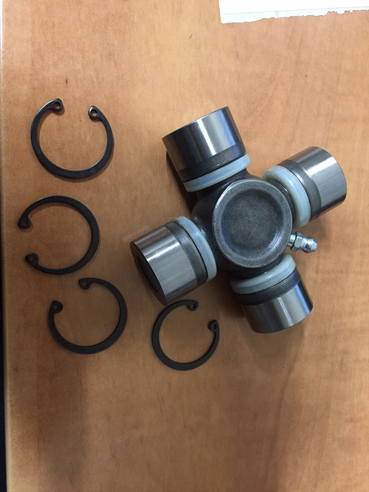 FOR IVECO DAILY 2.5TD 2.3 2.8 3.0TD 1989-2012 PROPSHAFT UJ UNIVERSAL JOINT 27X82