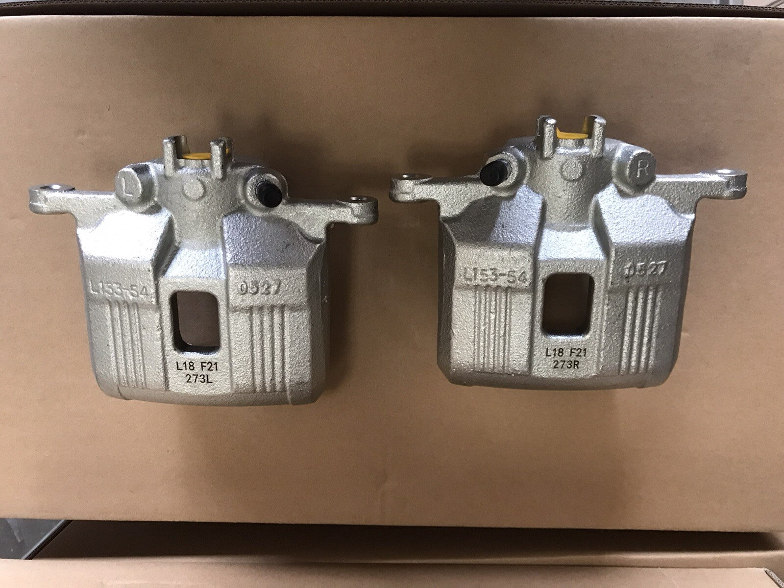FOR CIVIC 1.4 IMA ES HYBRID MK8 FD36 2006-11  2 FRONT BRAKE CALIPER PAIR NS OS