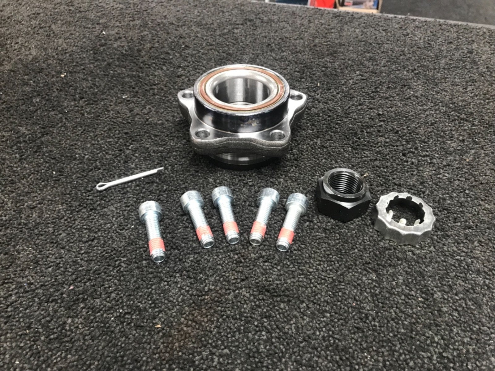 FORD TRANSIT 2.2 2.2 2.4  TDCI  FRONT WHEEL BEARING KIT 2007 ON MODELS 