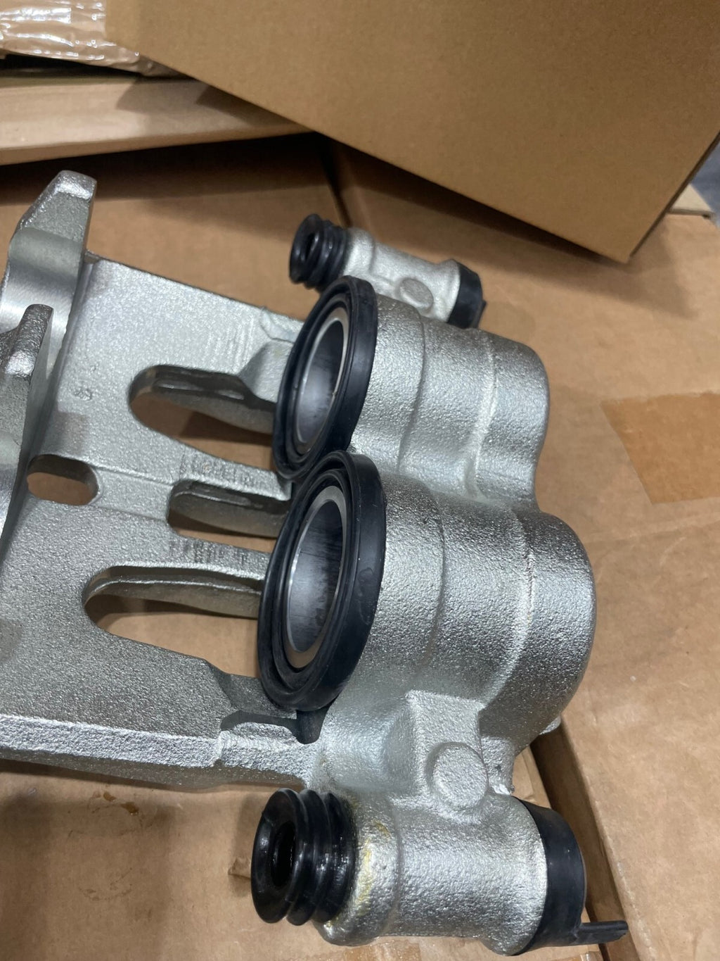 2 FRONT BRAKE CALIPERS MERCEDES SPRINTER 3T 3.5T CDI 2006-2016 BRAND NEW