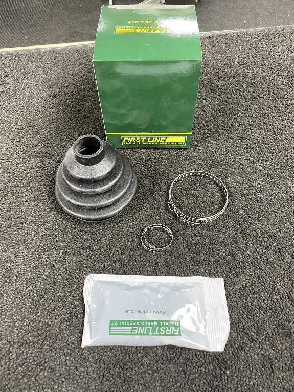 FOR ALFA ROMEO 147 1.6 937 (2001-2009) (01/04-02/06) FRONT OUTER CV BOOT KIT 