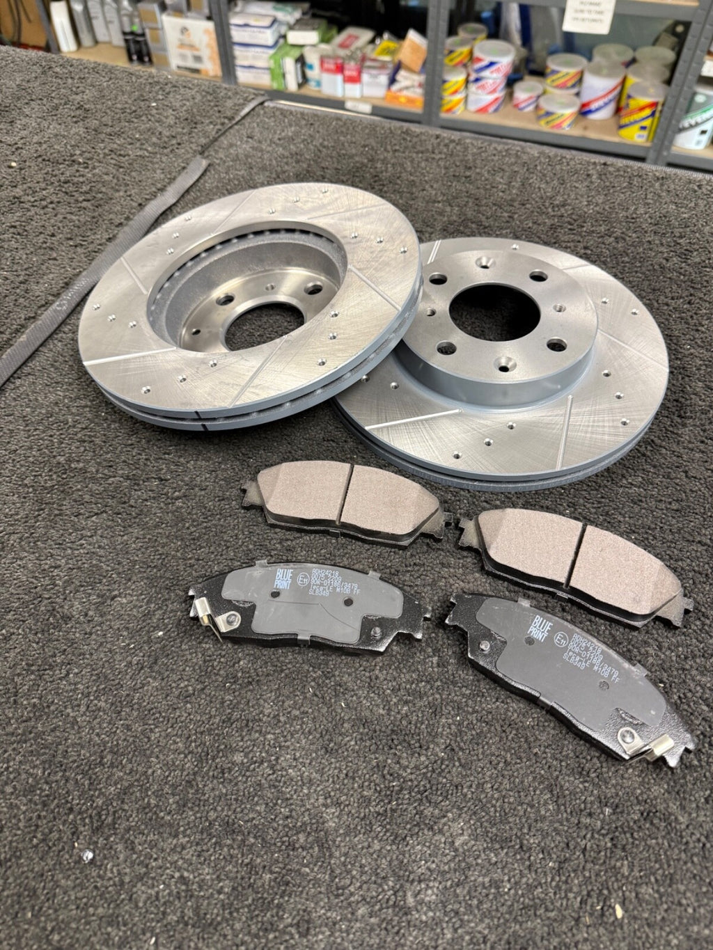 FOR HONDA CRX 1.6 DRILLED GROOVED BRAKE DISC & PADS FRONT  REAR
