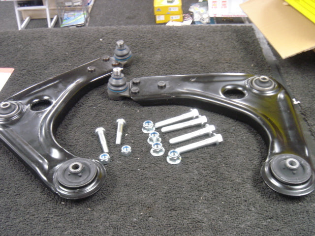 FORD KA LH RH LOWER SUSPENSION WISHBONE ARM 6 BOLTS POWER STEERING