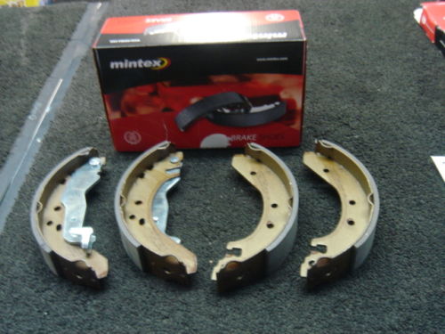CITY ROVER 2003-2007 REAR BRAKE SHOES NEW !WOW! 