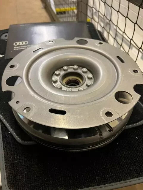 AUDI A4 B8 ALLROAD A5 A6 Q5 2.0TDi LUK DUAL MASS FLYWHEEL NEW