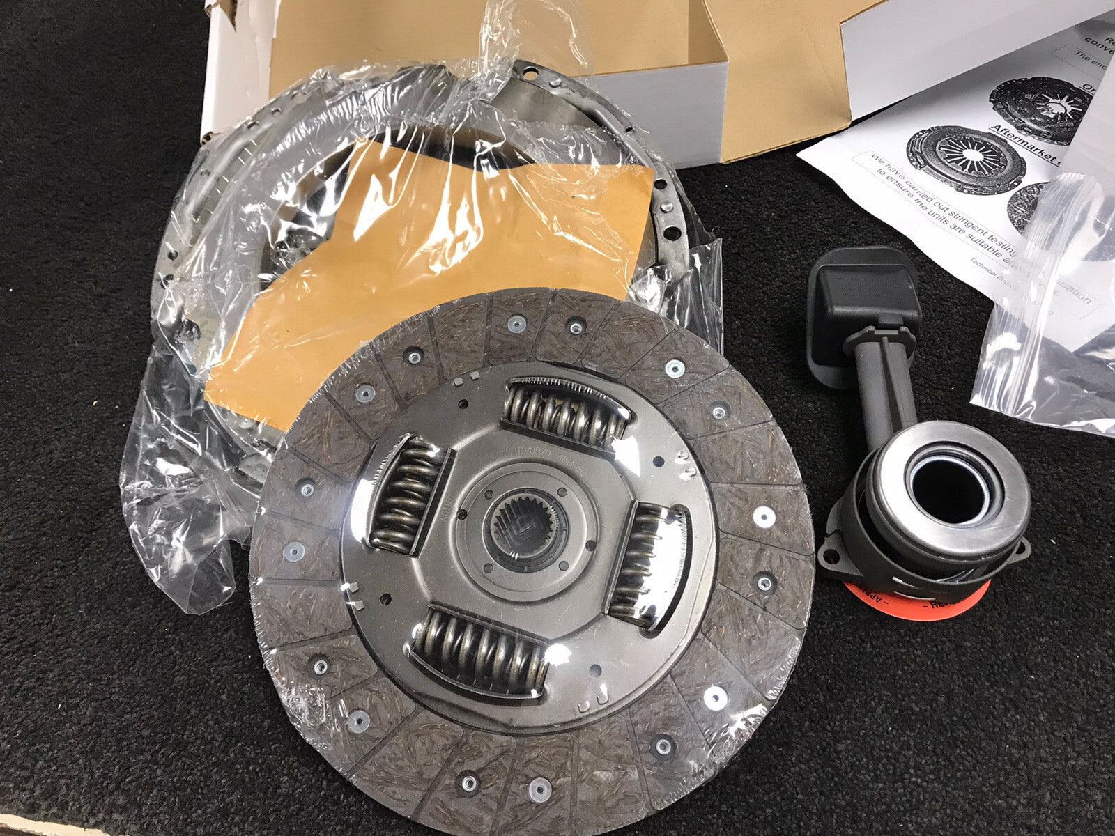 FORD TRANSIT CONNECT 1.8TDCi 2005-2013 CLUTCH KIT & CSC SLAVE CYLINDER NEW