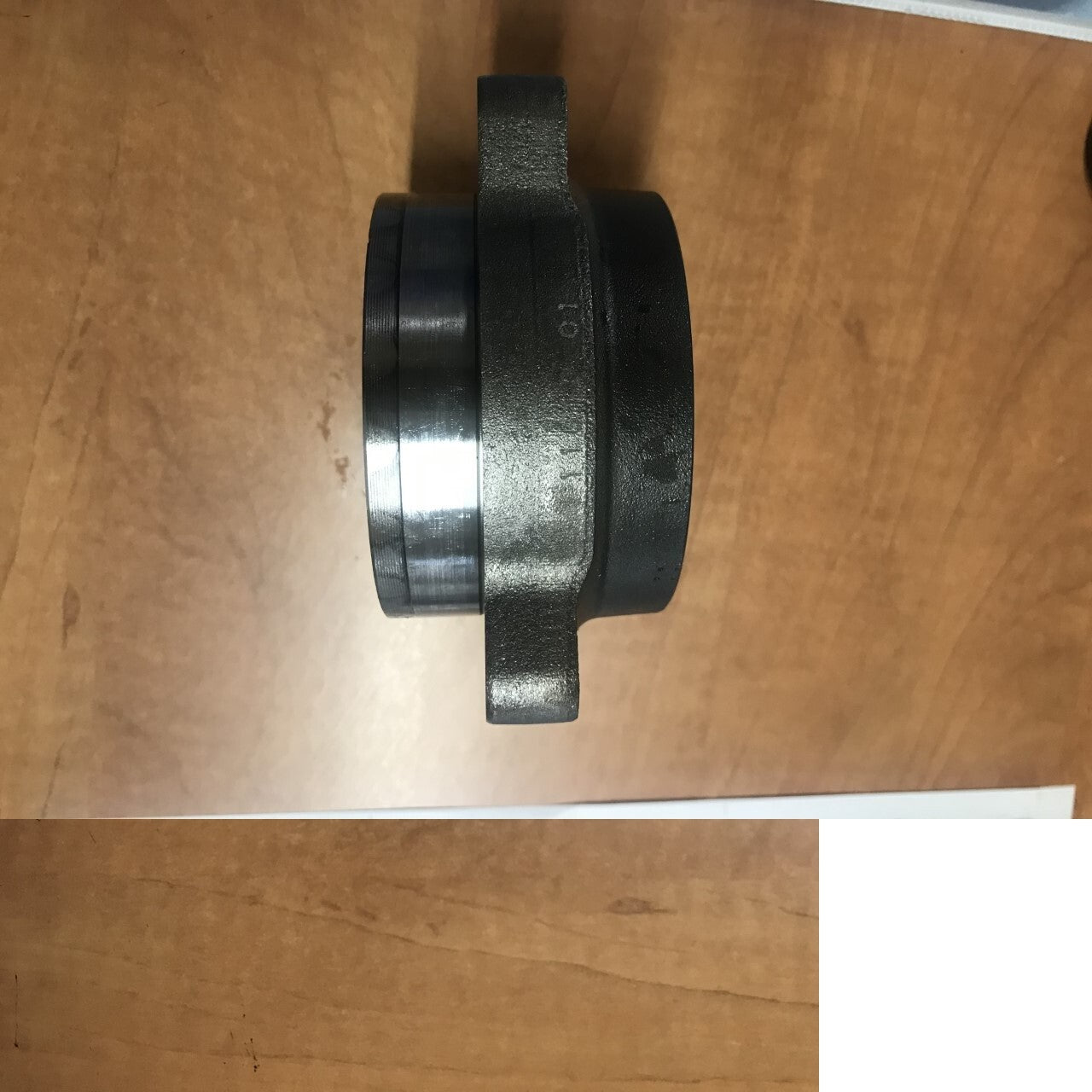 FOR NISSAN ELGRAND E51 2.5i 3.5i FRONT AXLE WHEEL BEARING HUB no abs GENUINE