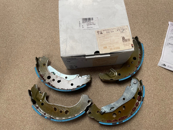VW POLO AUDI A1 SKODA SCALA SEAT ARONA REAR BRAKE SHOES 2Q0698525A GENUINE