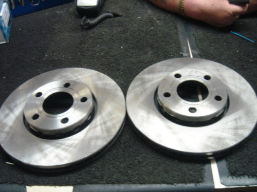 VAUXHALL VECTRA SRI GSI ALL 95-01 FRONT BRAKE DISCS X2