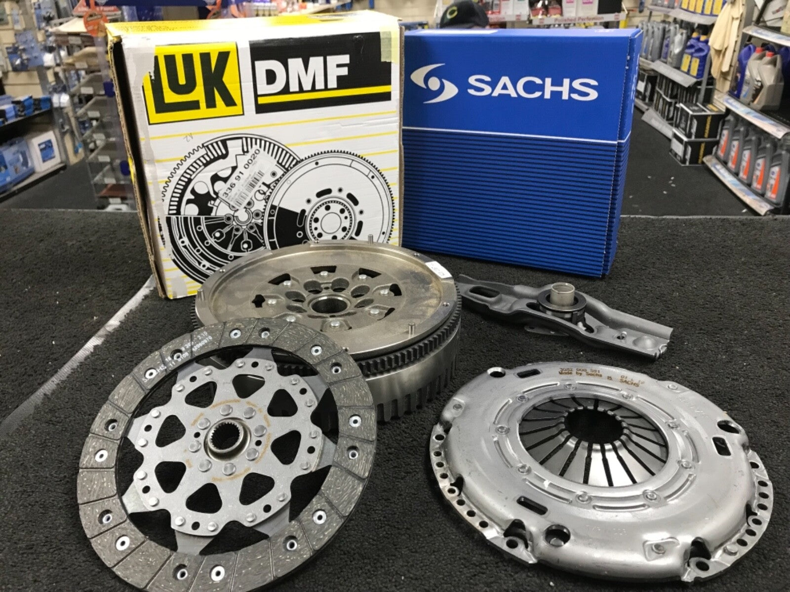FOR MITSUBISHI COLT MIRAGE 1.3 1.5 SMART FORFOUR 1.3 1.5 CLUTCH KIT & FLYWHEEL