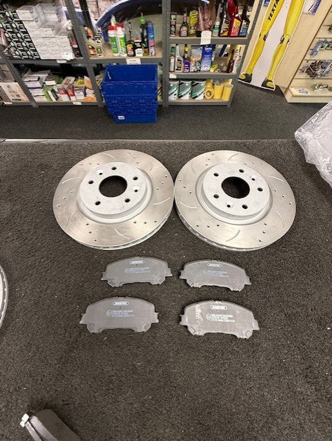 FOR X-TRAIL DCI N-TEC (MK3 T32  FRONT REAR DRILLED GROOVED BRAKE DISC BRAKE PADS