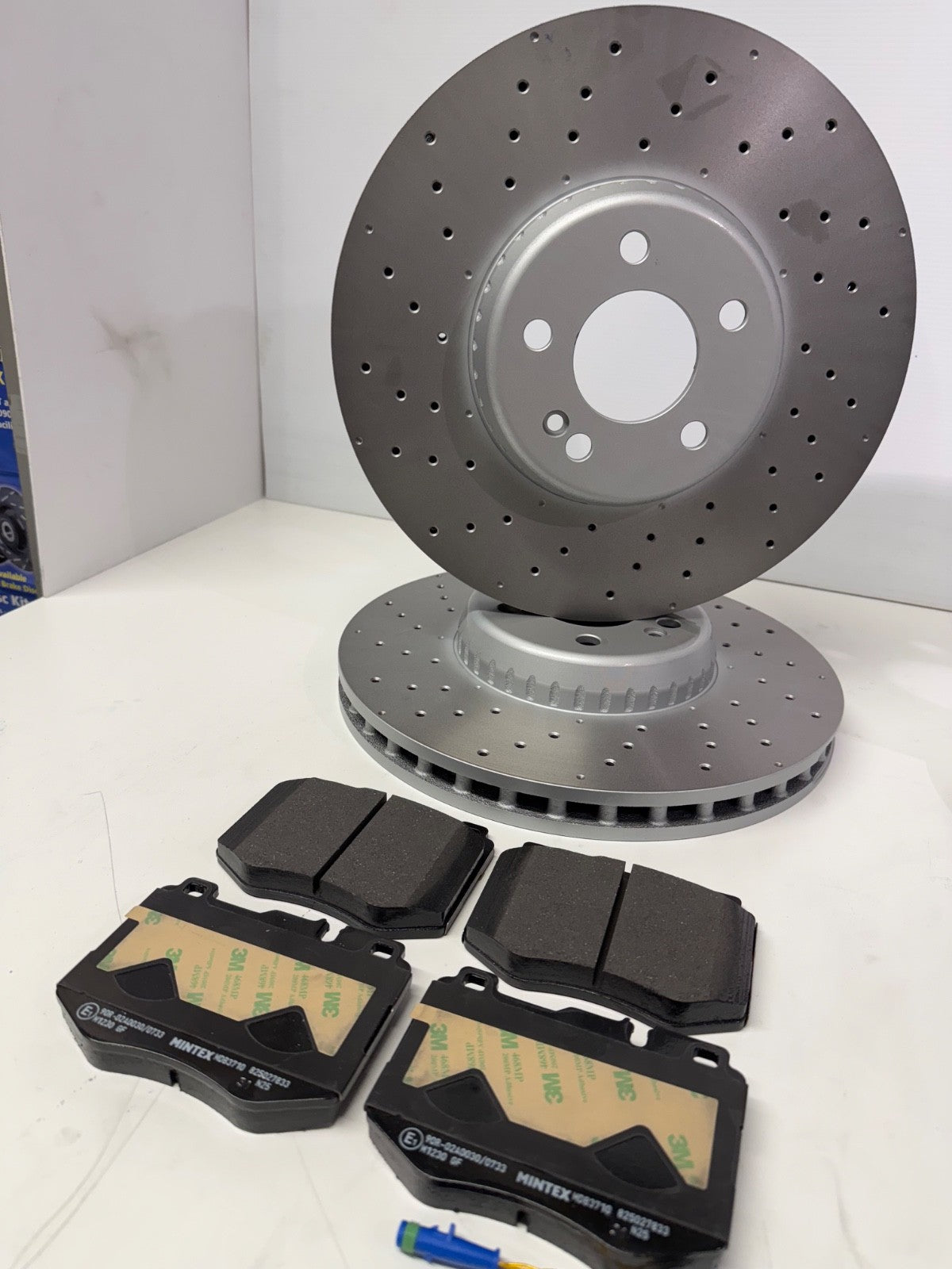 FOR C-CLASS C350 E SPORT PREMIUM (MK4 (W205))  FRONT REAR DRILLED DISCS AND PADS