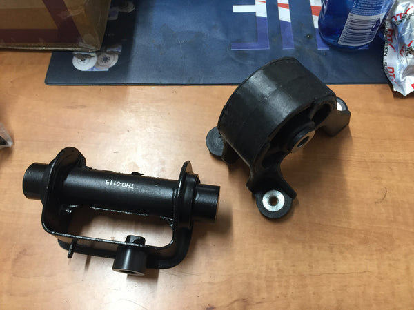 FOR HONDA CR-V CRV 01-06 REAR DIFFERENTIAL SUPPORT ARM MOUNT BRACKET BUSH KIT 