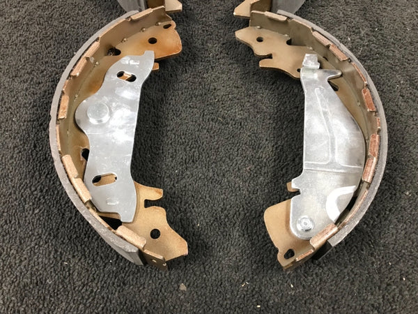 FOR KIA SEDONA 2.9 MK2  295X54MM  REAR BRAKE SHOES FULL SET NEW 