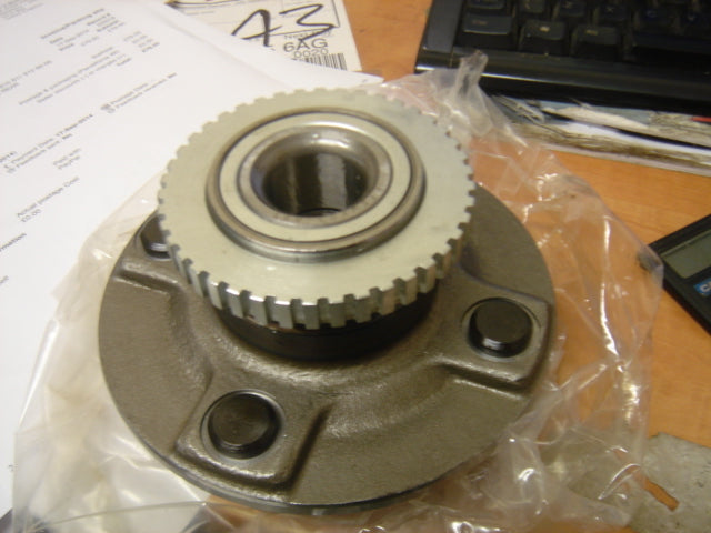 FOR NISSAN PRIMERA P11 ALMERA 1.5 1.6 1.8 2.2  REAR WHEEL BEARING HUB ASSY ABS 