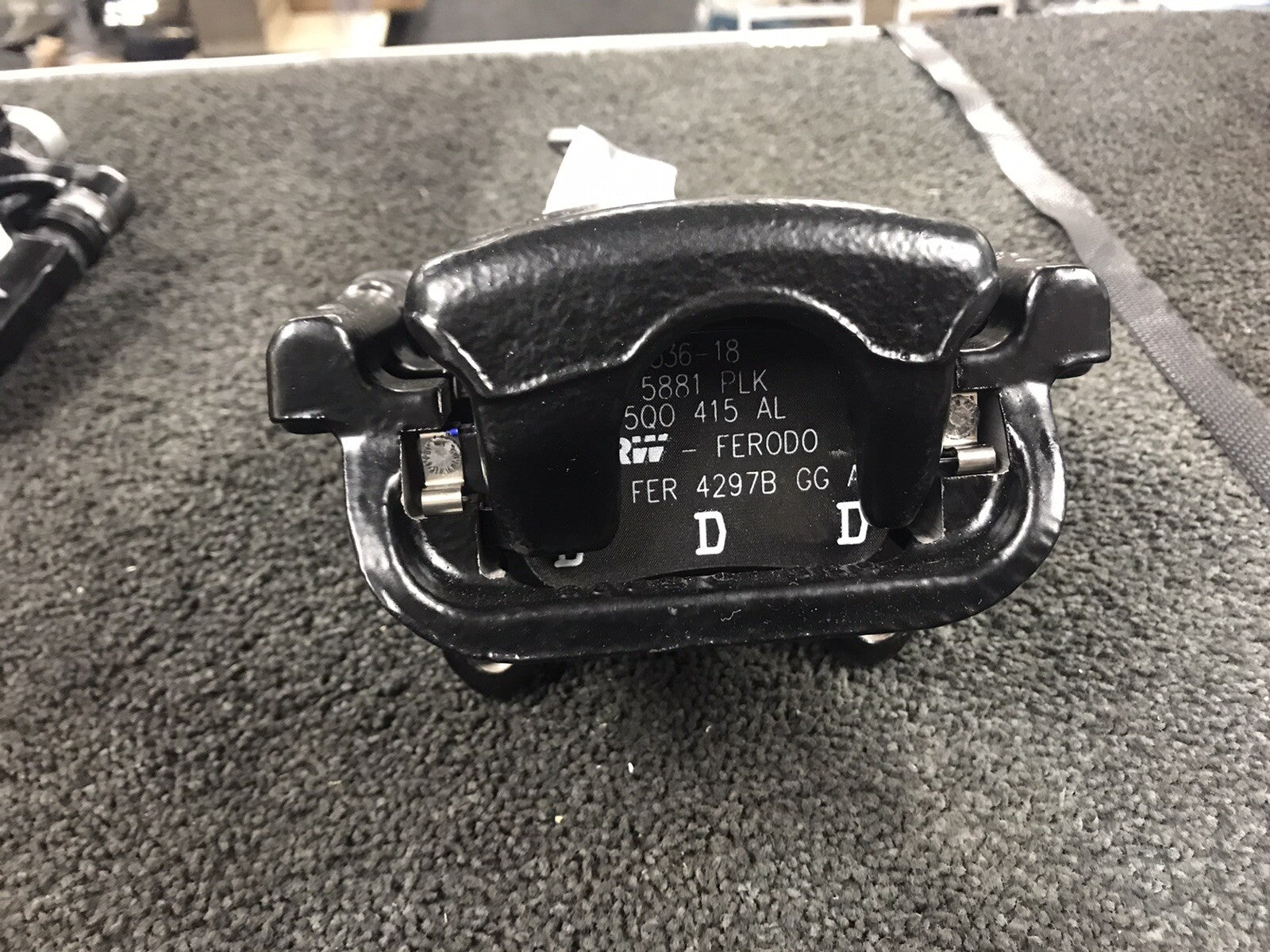 SKODA OCTAVIA MK3 5E5 REAR BRAKE CALIPER  LEFT RIGHT 272x10mm FACTORY OE