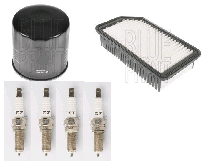 FOR HYUNDAI  i20 i30 i40 ix20 ix35 OIL AIR FILTER  WITH 4 X SPARK PLUGS 