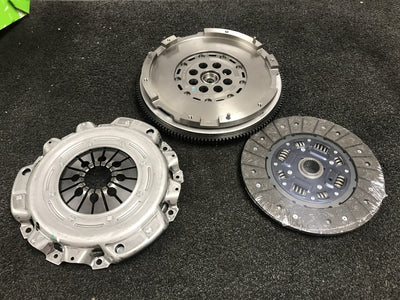 CLUTCH KIT DUAL MASS FLYWHEEL FOR MERCEDES SPRINTER 616 CDi 2.7CDi 2000-2006