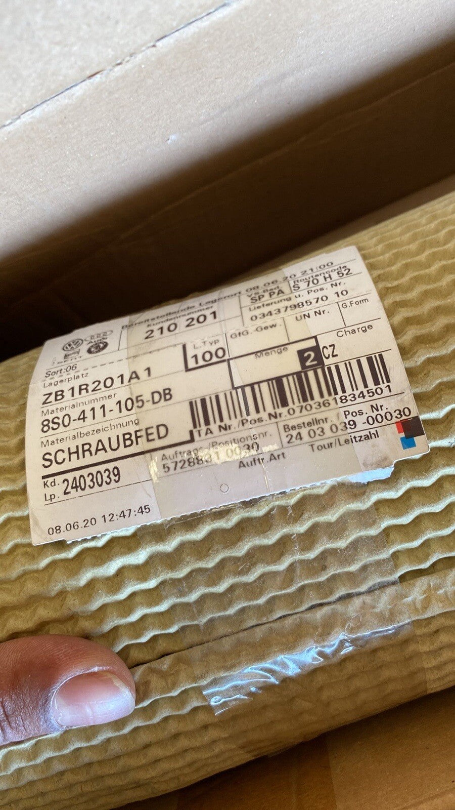 1 X FRONT COIL SPRING GENUINE AUDI FITS AUDI TT RS 2018-2021 8S0411105DB